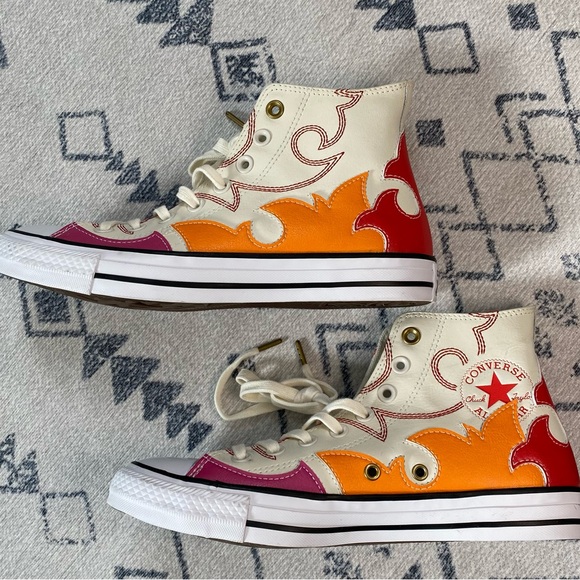 NWOT Converse Women’s Chuck Taylor All Star  High Top Egret Habanero Red/Orange - Picture 4 of 10